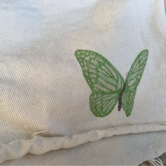 Levi’s 501 shorts. Off white/butterflies  29 W  100% cotton - Picture 5 of 10